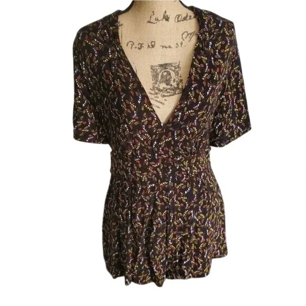 Free People Floral Print Romper Deep V Neck Mini Jumpsuit Summer‎ Casual Party